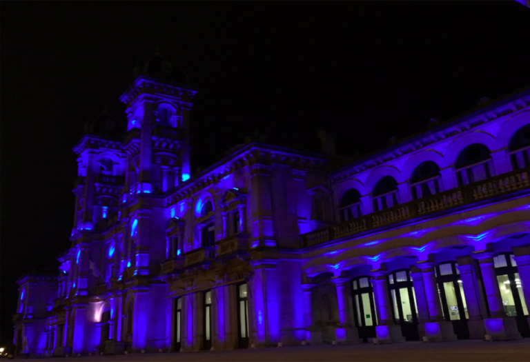 El ayuntamiento se iluminará de azul sumándose al Día Internacional de Enfermería